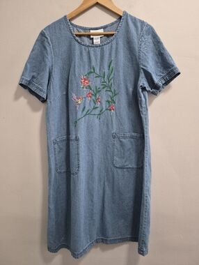 Country Store Embroidered Denim Hummingbird Jumper Dress Medium